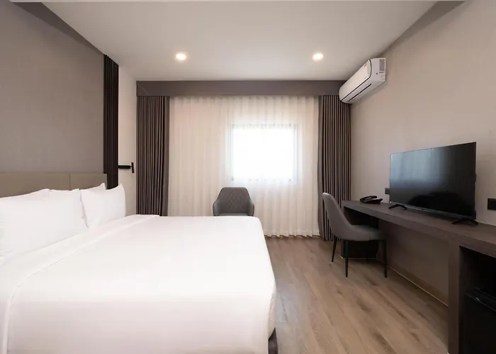Surestay By Western Ramkhamhaeng Airport Rail Link 4* Bangkok