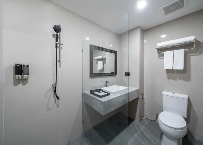 Hotel Surestay By Western Ramkhamhaeng Airport Rail Link 4*